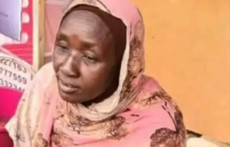 بائعة الشاي السودانية "أم كلثوم" تشغل الرأي العام 